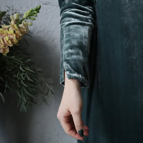 Tabrik velvet dress (mistgreen)