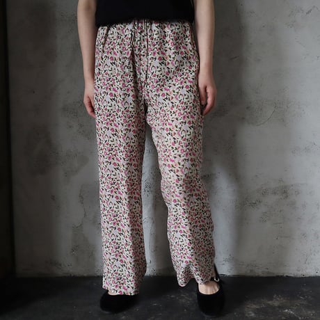 Le pivot flower print  rough pants (pink mix)