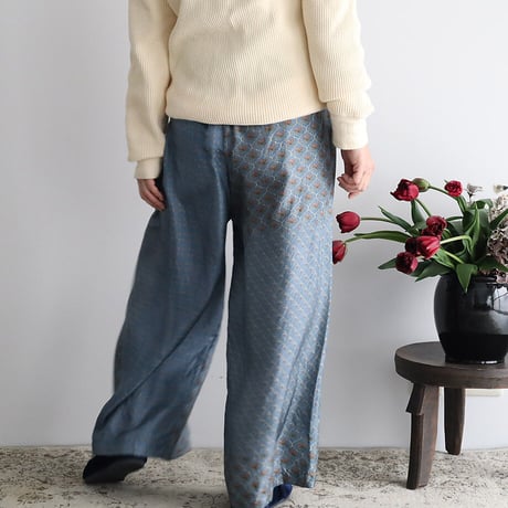 TOWAVASE sarasa silk pants (blue)