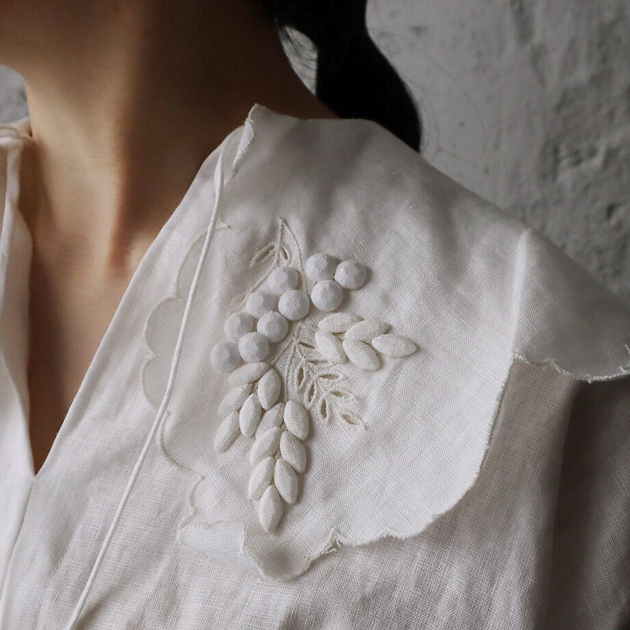 TOWAVASE Bon Voyage blouse (white) | nii-B | WE TOWAVASE Bon Voyage blouse (white) | nii-B | WE