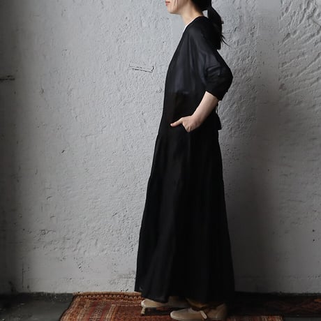 Tabrik  tiered dress (black)