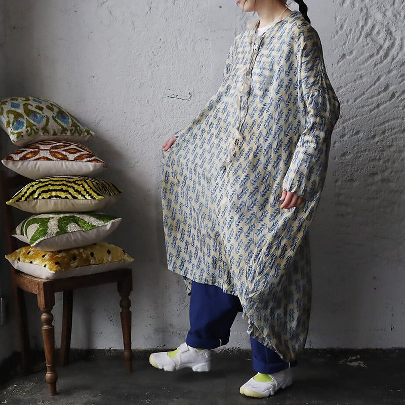 TOWAVASE Sarasa dress Charlie (blue) | nii-B |