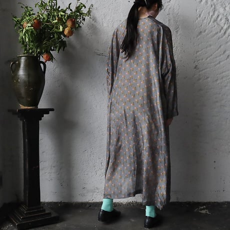 TOWAVASE Sarasa dress Louis (gray)