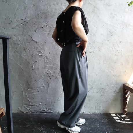 R&D.M.Co- GARMENT DYE no sleeve sash blouse (black)