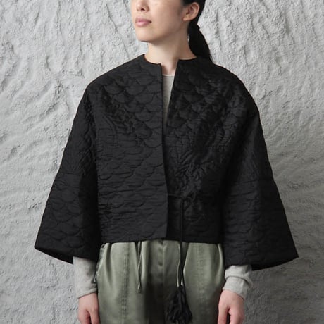 TOWAVASE silk quilt jacket (black)