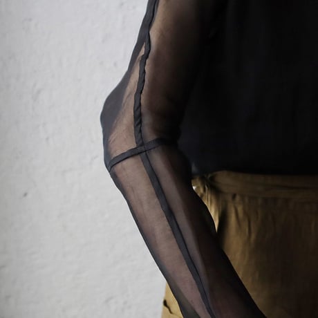 Tabrik  organdy  pullover (black)