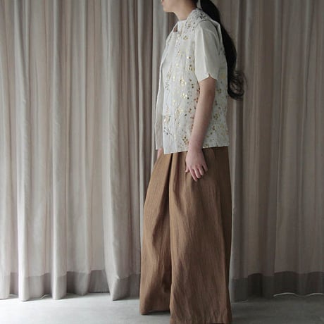 TOWAVASE Noix vest (White x gold)