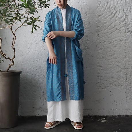 TOWAVASE silk robe Bonbon (blue)