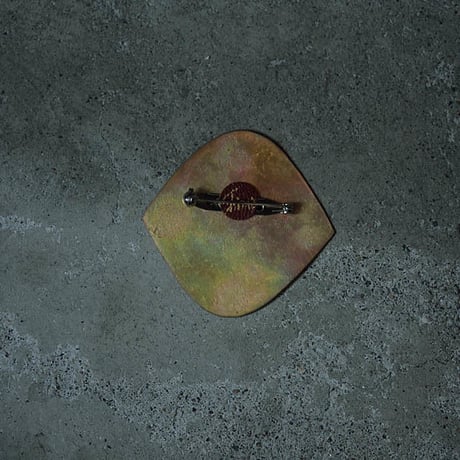 shima brooch  large C