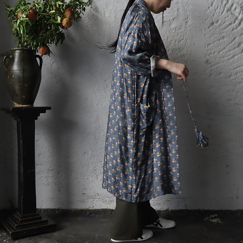 towavase sarasa silkrobe Leo ベージュ TOWAVASE sarasa silk robe Louis (camel) | nii-B