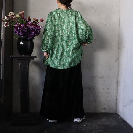 TOWAVASE sarasa silk blouse charlotte (mossgreen)