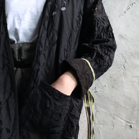saruche hand cutwork long jacket (black)