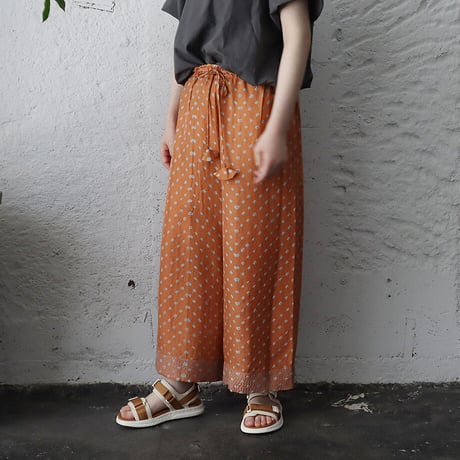 TOWAVASE silk pants Bonbon (camel)