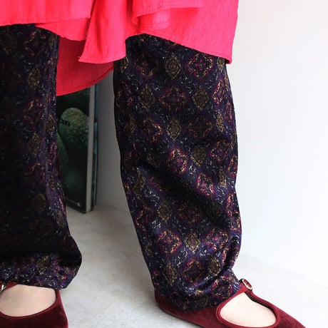 .less velvet tapered pants (purple)