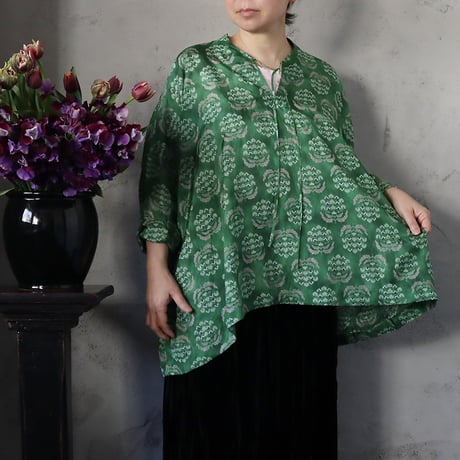 TOWAVASE sarasa silk blouse charlotte (mossgreen)