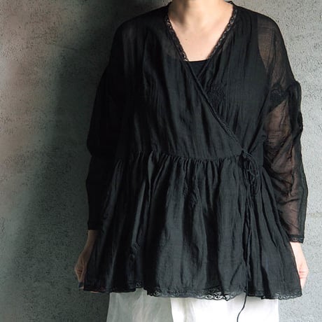 TOWAVASE Eva blouse black