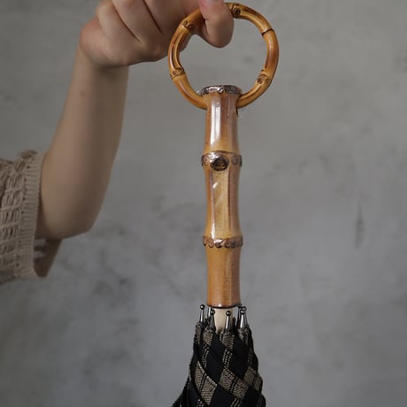 Tabrik parasol with bamboo ring (black x beige stripe)