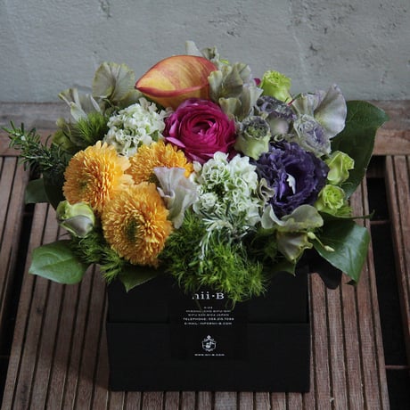 season flower arrangement (size M)