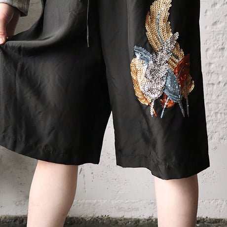 TOWAVASE Aile silk short pants (black)