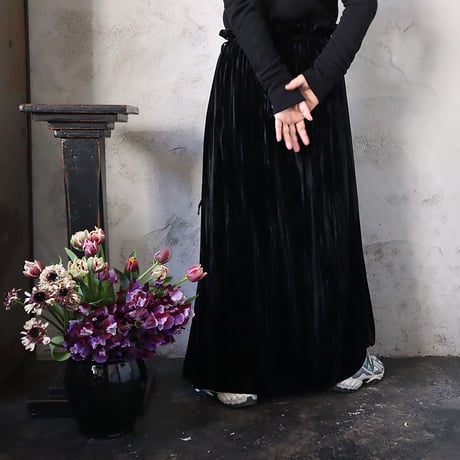 NOTA velvet long skirt (black)