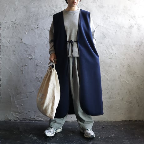 2B wool long gilet (navy)
