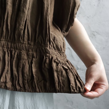 Tabrik linen puff blouse (doro-zome)