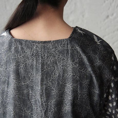 TOWAVASE Sarasa dress (black)