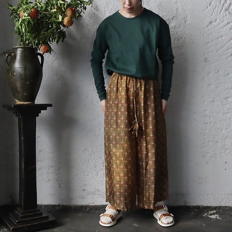 TOWAVASE sarasa silk pants Louis (camel)