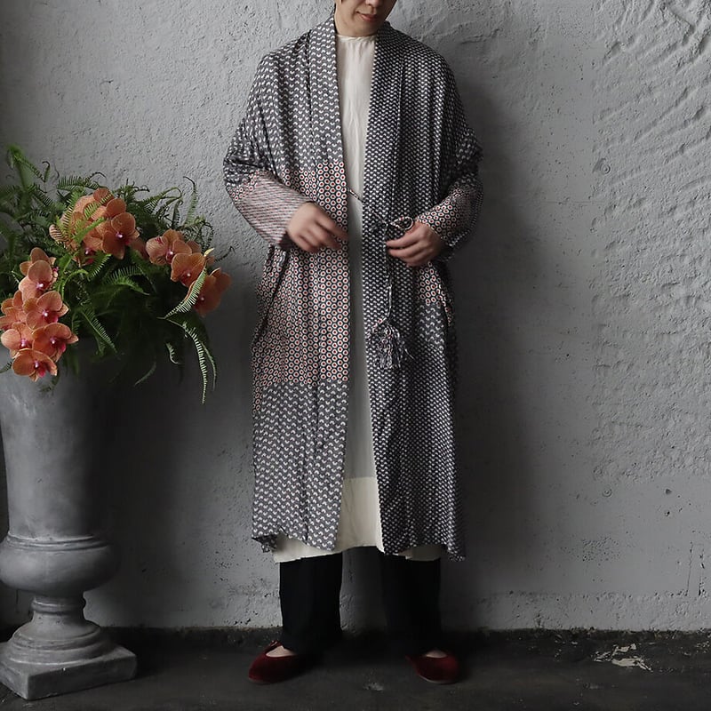 TOWAVASE sarasa silk robe (gray) | nii-B | WEBSHOP TOWAVASE sarasa silk robe (gray) | nii-B | WEBSHOP