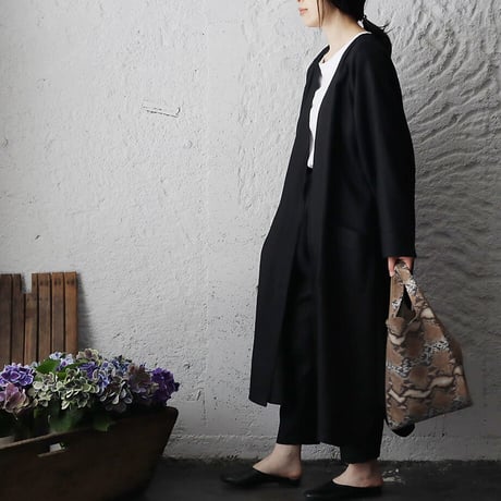 NOTA linen gown (black)