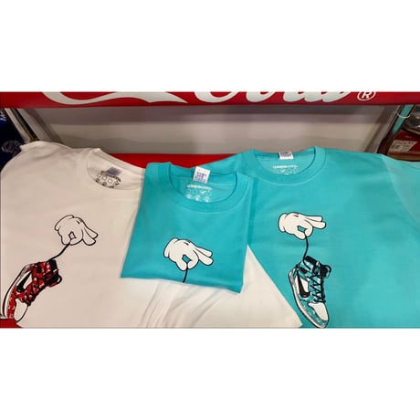 "Vuitton kicks"   tee