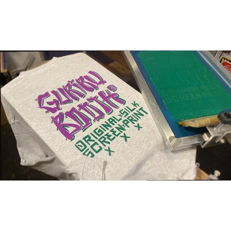 "text  logo"   tee