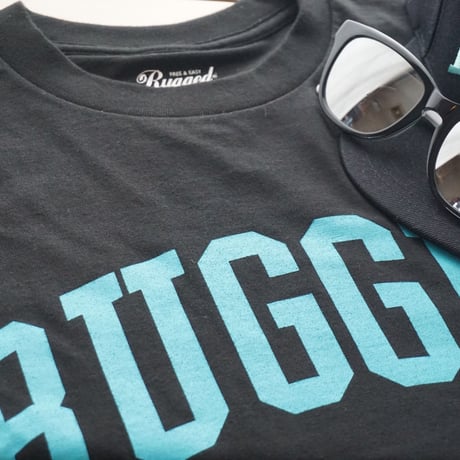 RUGGED "ARCH logo" tee（Black×Aqua）