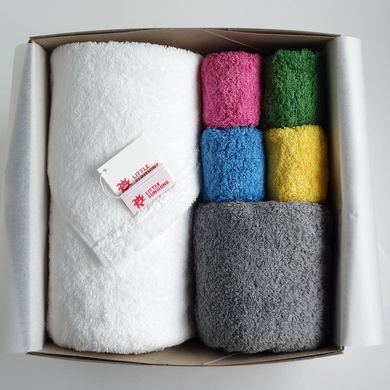 ふ*ぃ様 春菜　バスタオル　526 30%OFF】 今治 SAKURA GARDEN バスタオル1枚・フェイスタオル1枚