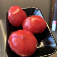 狼桃トマト　三個