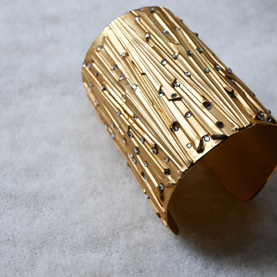 693a1d14c34702537f2a40d9