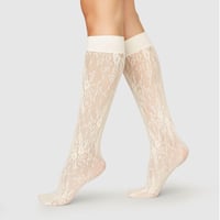 SWEDISH STOCKINGS/Rosa Lace Knee-hights IVORY