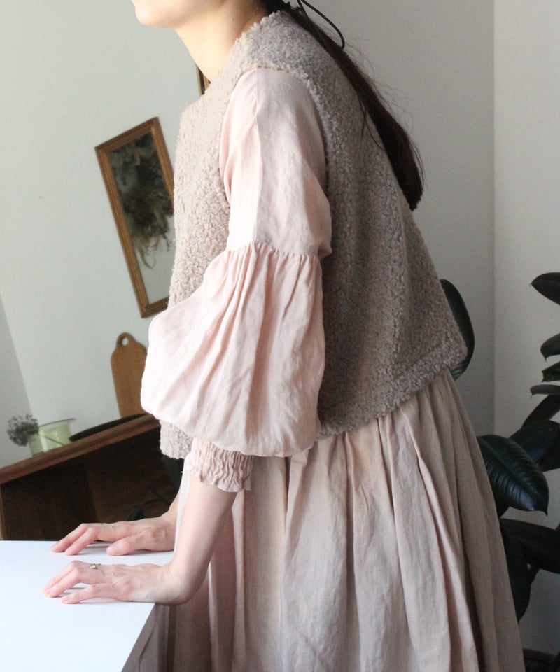 UT243OP012 トリプルワッシャーリネン Vネックワンピース