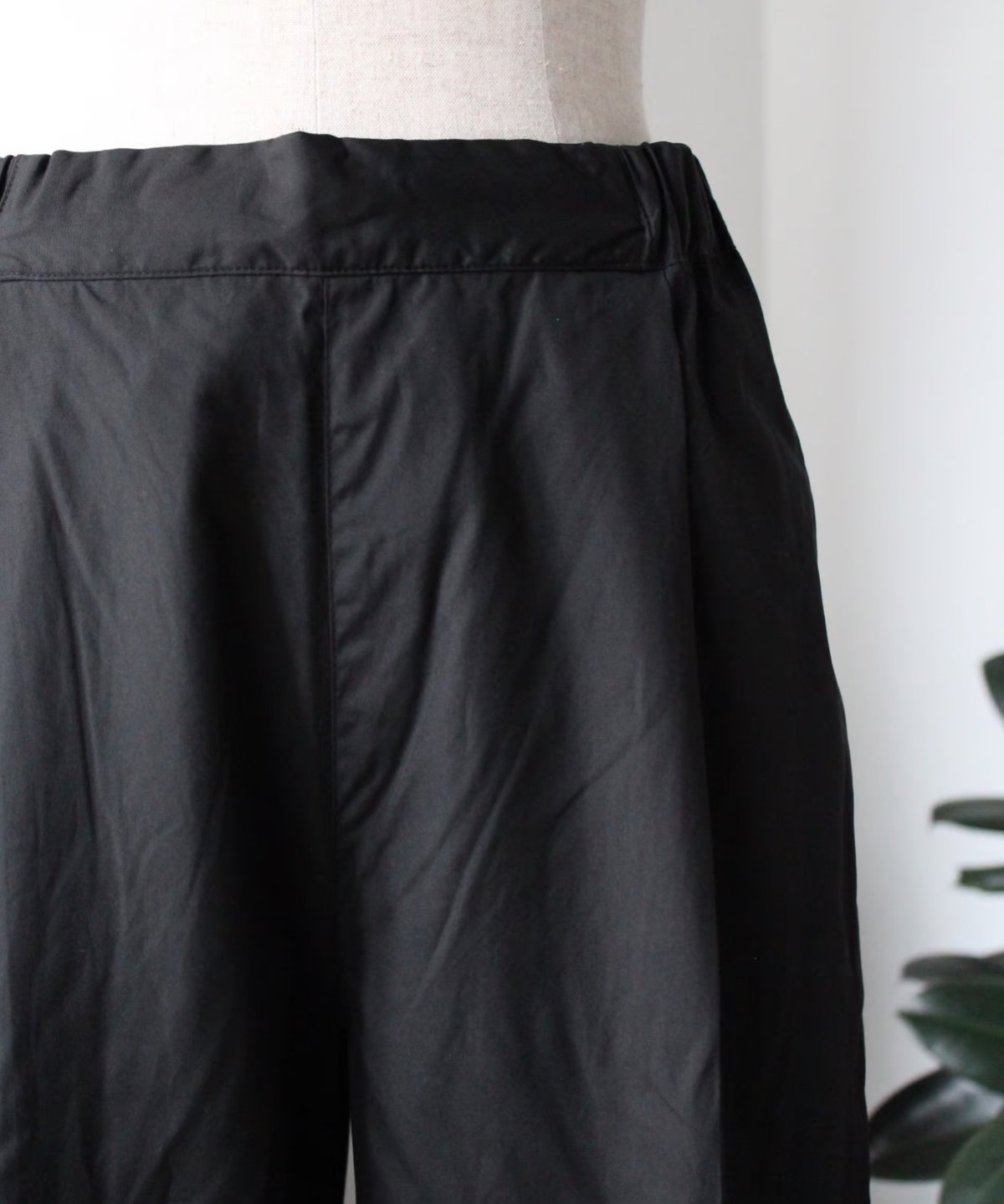 TS240PT092 100〜120/2 ブロードタックパンツ | GALERIE TIS