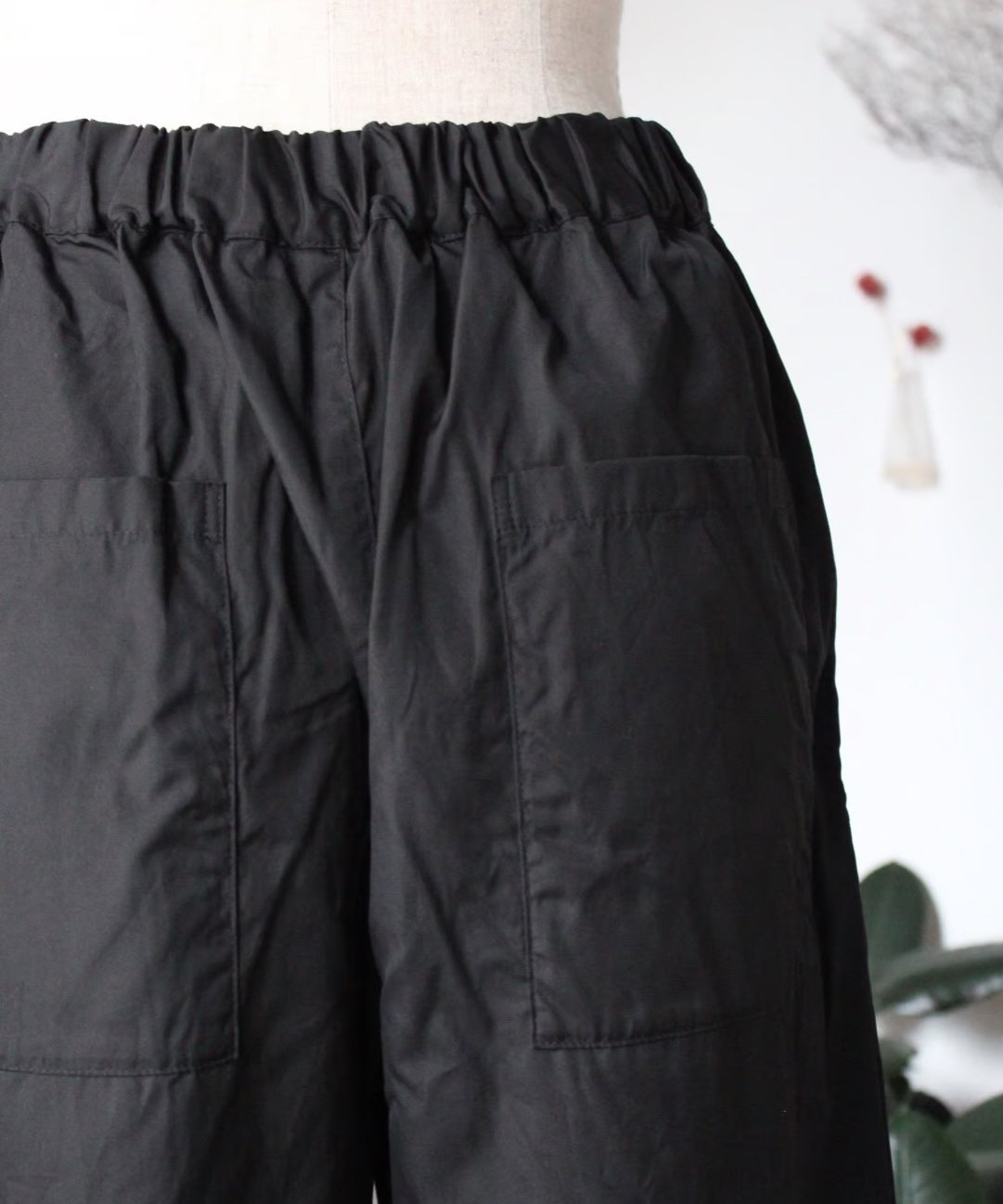 TS240PT092 100〜120/2 ブロードタックパンツ | GALERIE TIS
