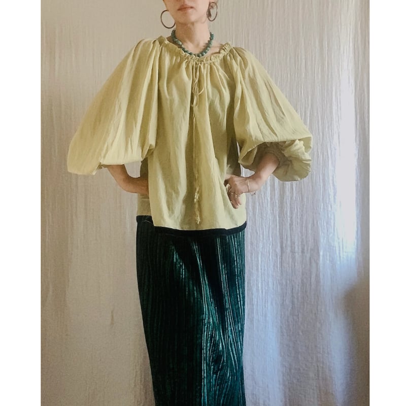 BOUTIQUE コットンシルクcotton siik volume tops (3WAYの BOUTIQUE コットンシルクcotton siik volume tops (3WAYの