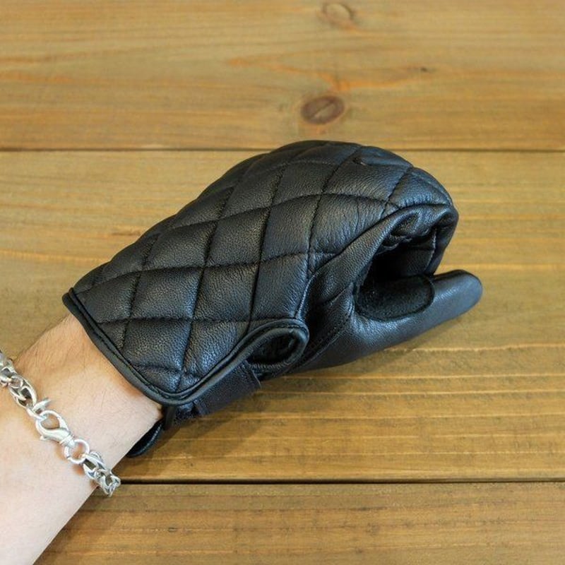 HESTRA ブラック オーバーグローブ美品 HESTRA ブラック オーバーグローブ美品 hestraのおすすめ人気