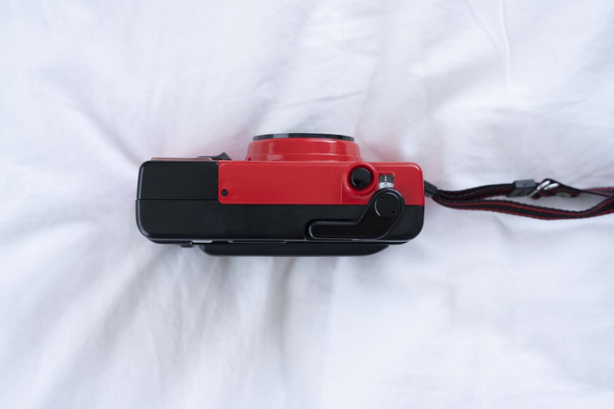 KONICA EFJ AUTO DATE c0324-24x p | YURI HANAMOR