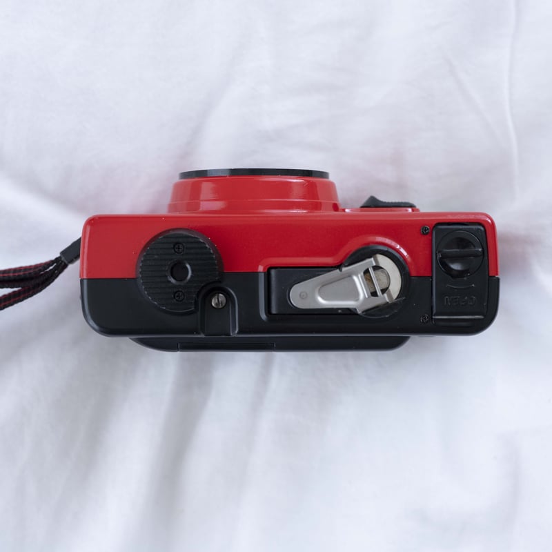 【動作OK・美品】Konica EFJ AUTO DATE（赤） 整備済完動品】Konica EFJ レッド - メルカリ