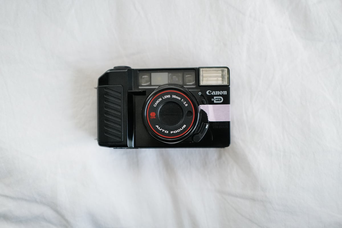 Canon Autoboy2 クオーツデート | YURI HANAMORI 