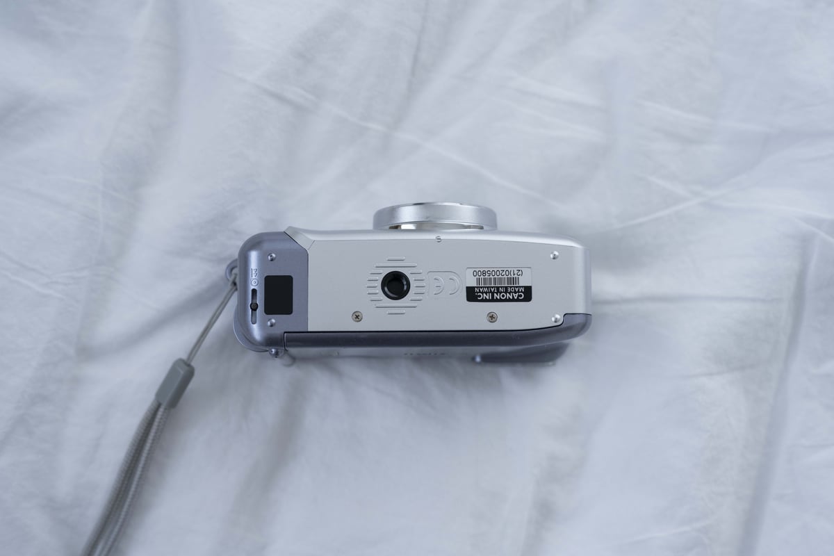 Canon Autoboy N130II | YURI HANAMORI 