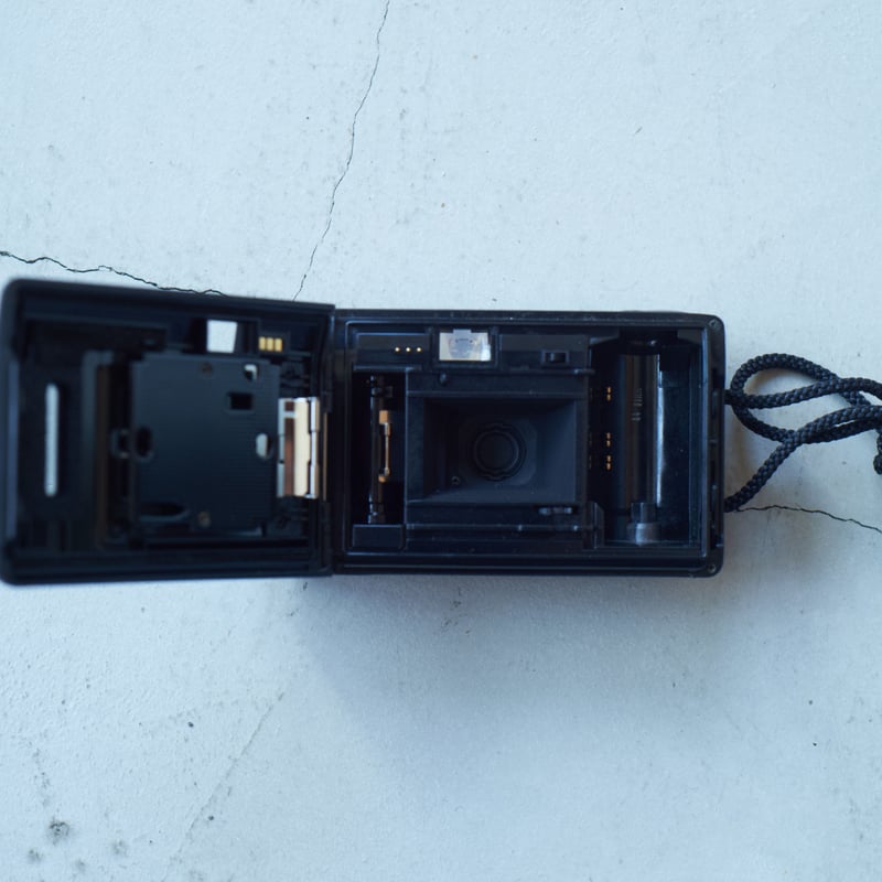 OLYMPUS AM-100 | YURI HANAMORI 