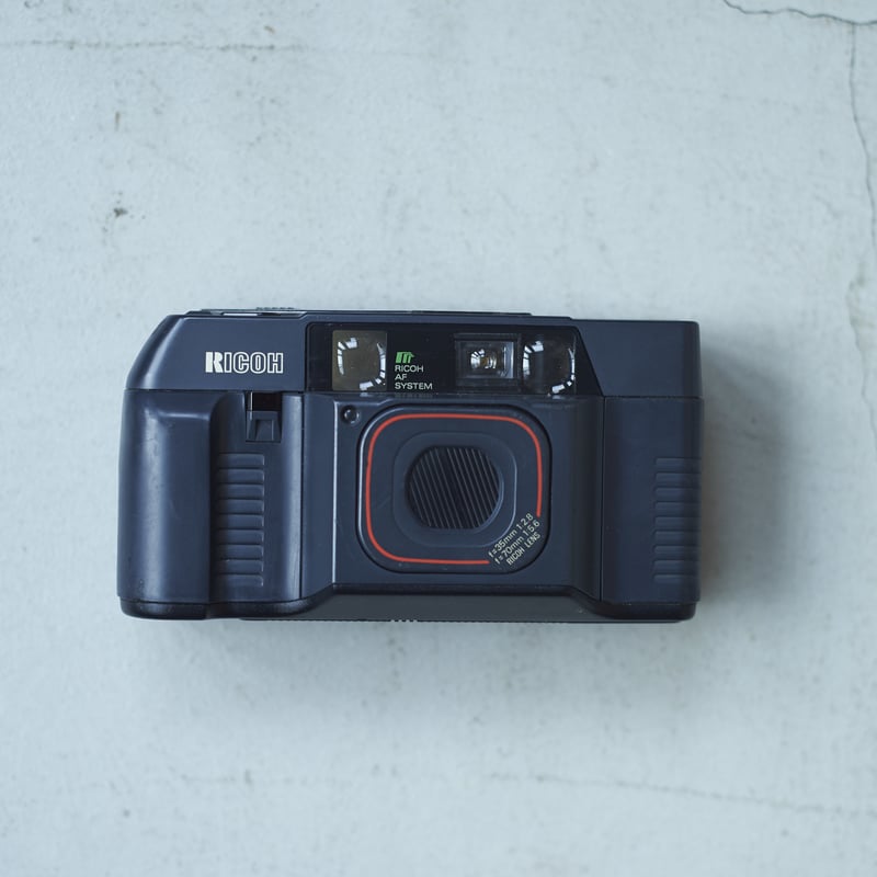 カメラ　RICOH TF－500D Ricoh TF-500D 35mm Point and Shoot Film Camera