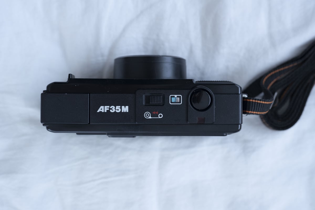 Canon　AUTOBOY AF35M 　初代AUTOBOY フィルムカメラ Canon AF35M: The Absolute Automation of the 'Autoboy