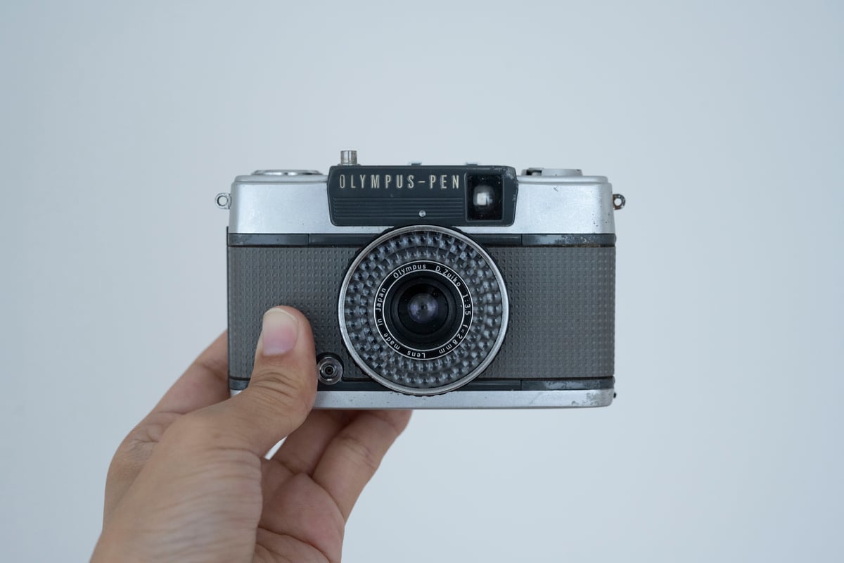 レトロフィルムカメラ オリンパス PEN EE-2 Sweet Black